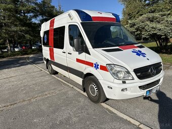 Mercedes Benz Sprinter 319 CDI 2012 Sanitka - 3