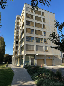 Predaj parkovacieho státia – Metodova, ul., projekt Ludwigov - 3