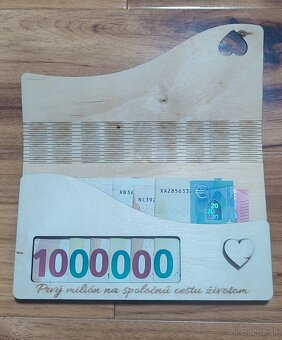 Drevená darčeková obálka Prvý milión pre novomanželov - 3