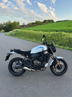 YAMAHA XSR 700 (2022) - 3
