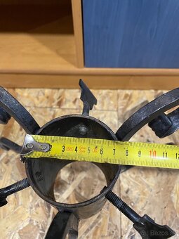 predam pevny, kovovy stojan na stromcek - 3