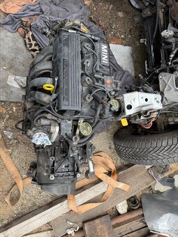 mini cooper R50 rv.2002 - 3