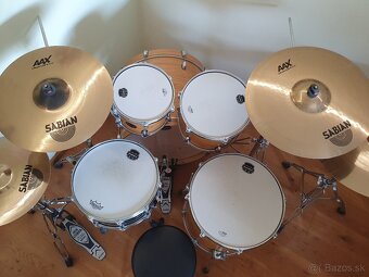 Bicie Mapex Armory + činely Sabian AAX - 3