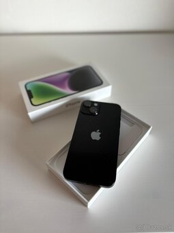 iPhone 14 - baterka 87% - 3