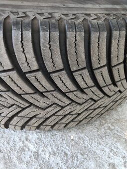 Pirelli 235/60 R18 MBenz - 3