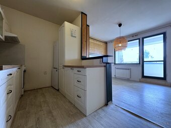 Priestranný byt s očarujúcim výhľadom - Vlčince - 3