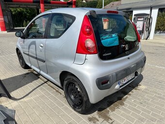 Peugeot 107 1l benzín 50kw predám/prenájmem - 3
