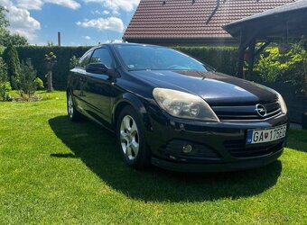 Opel astra H GTC - 3