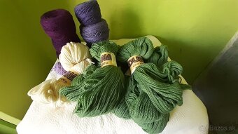 Kvalitná priadza DUNA - 100% vlna pekných farieb - 3