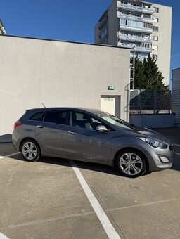 Hyundai i30 CW Combi - 3