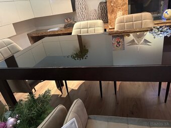 Jedálenský stôl - 3