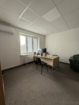 🏢 Prenájom kancelárie v centre Humenného - 3