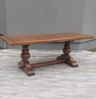 Stôl dubový refektársky . - 3