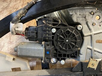 Stahovanie okna audi a4 b5,5 b5 - 3