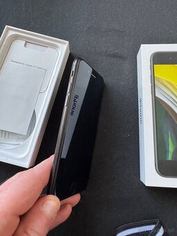 Iphone se 2020 - 3