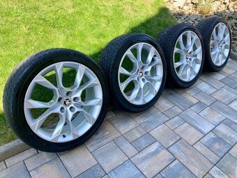 Alu sada org ŠKODA 5x112 7,5J ET51 R19 - 3