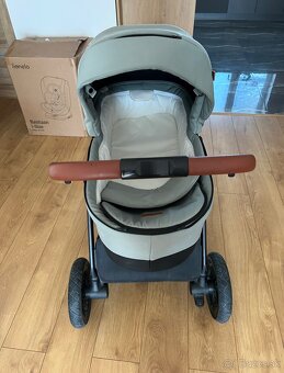 Kočiar Petite and Mars a autosedačka s isofix základňou - 3