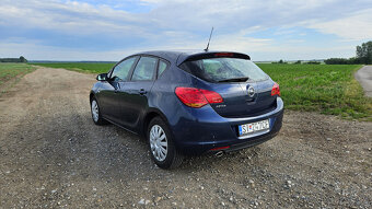 Opel Astra 1,4 T 88kW - 3