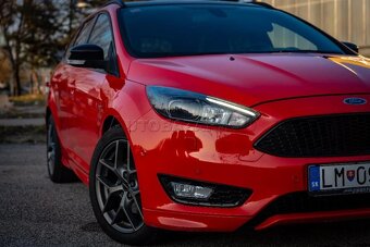 Ford Focus Kombi STL 1.5EB 182k A6 Red & Black Edition 2018 - 3