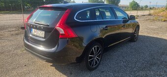 Volvo V60 D3 momentum geartronic 2012 - 3