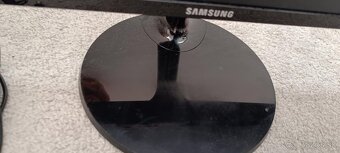 PC monitor Samsung S24F350FHU - 3
