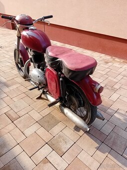Jawa 250 - 3