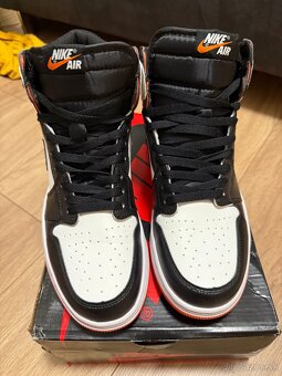 Jordan 1 high orange - 3