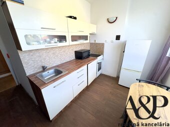 NA PREDAJ 2 IZB. BYT S LOGGIOU, 49M2, KALINČIAKOVA UL., SENI - 3