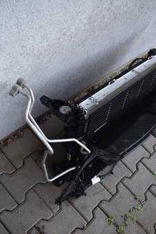 porsche macan 95B turbo 3.6 stena chladicov chladice vetrak - 3