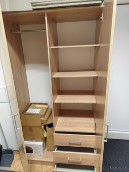 Šatníková skriňa - 3