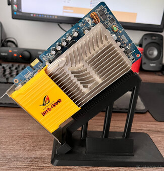 ASUS EN8600GT SILENT/HTDP - 3