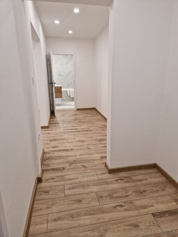 PREDAJ 2 izbový byt Bratislava Devínska Nová Ves Štefana K. - 3