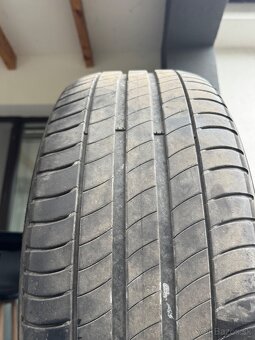 MICHELIN 225/55 R17 - 3