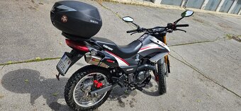 Keeway TX 125s - 3