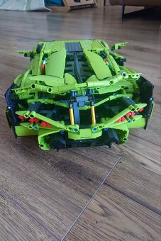 Predám LEGO® Technic 42115 Lamborghini Sian FKP 37 - 3