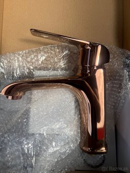 UMÝVADLOVÁ BATÉRIE MELODY ROSE GOLD - 3