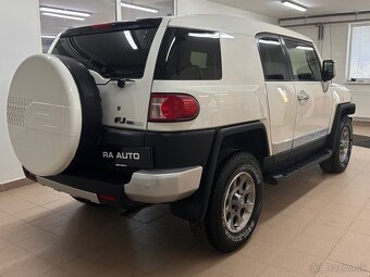 Toyota FJ Cruiser - 3