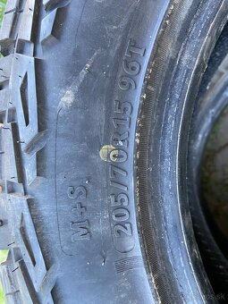 205/70 r15 - 3