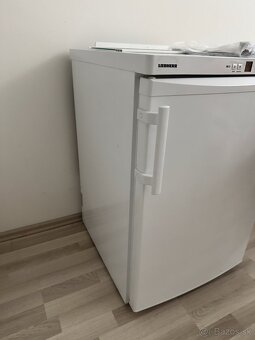 Predám mazničku LIEBHERR - 3