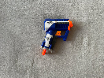Veľká kolekcia Nerf pištolí - 3