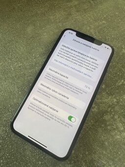 Apple iPhone X 64GB - 3