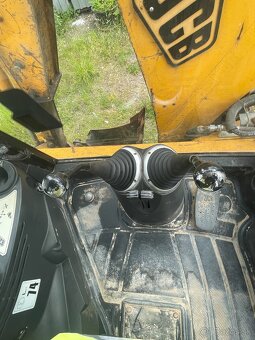 JCB 4CX rýpadlo- nakladač - 3