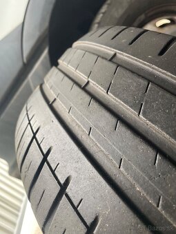 Michelin 215/45 R18 - 3