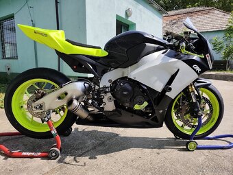 Honda CBR 1000 RR okruhovka - 3