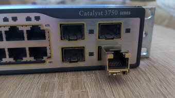 Cisco Catalyst 3750 - 3