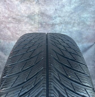 Zimní sada VW Golf Bergamo black 225/40R18 - 3