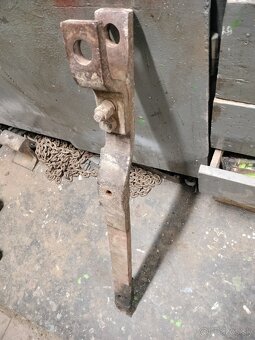 Tiahlo, konzola, záves Zetor 4011 - 3