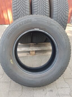 Zimne 215/70R16 Bridgestone - 3