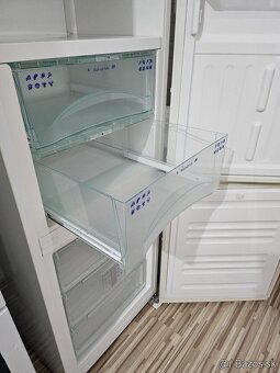 Chladnicka Liebherr - 3