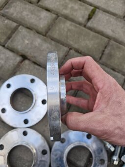 Podložky pod kolesa 5x120 72,60mm - 3